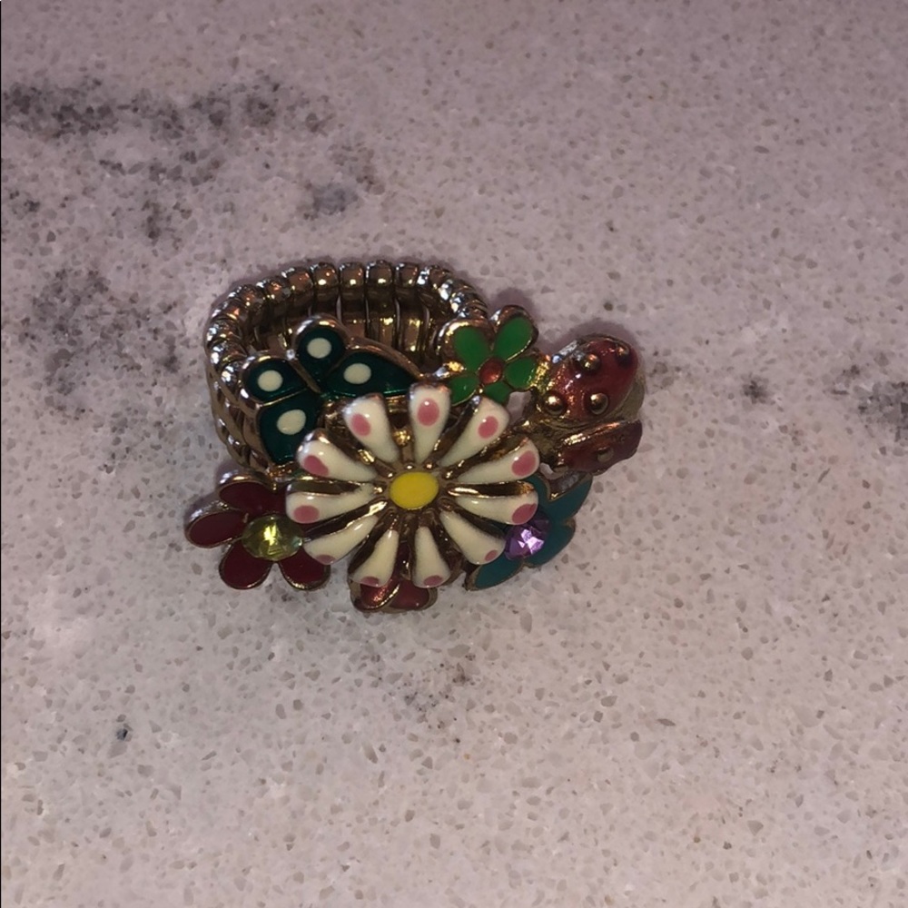 cute ring - Picture 3 of 3